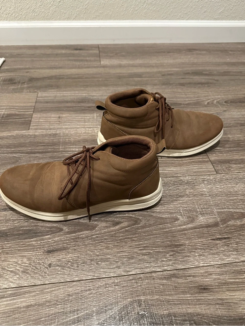 Perry Ellis Portfolio Brown Chukka Suede Style Boots Size 9 1/2